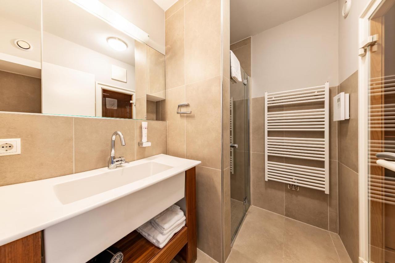 Der Sonnberg Alpinlodges - Apartments Mit Seeblick, Privater Sauna Und Self Check-In ツェル アム ゼー エクステリア 写真